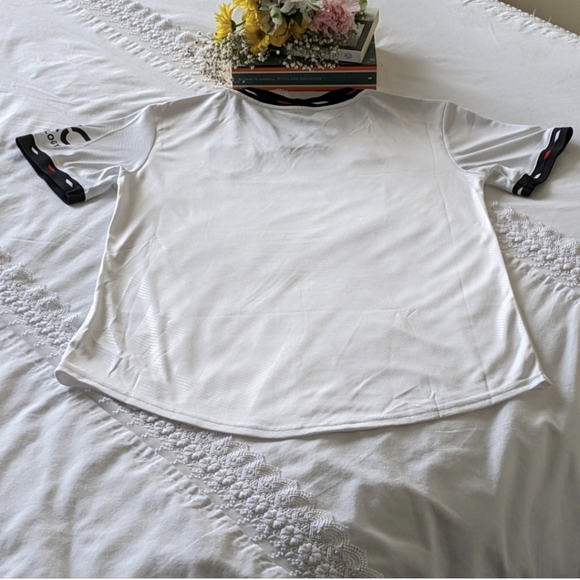 NWOT Manchester United Women's Shirt, Away 22/23, Small - Picture 4 of 7